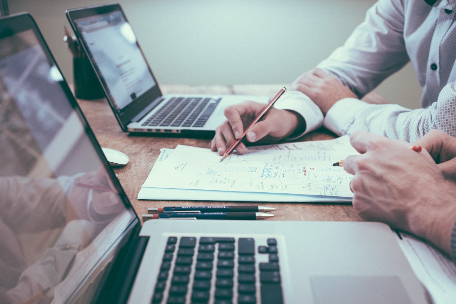 Why Freelancers Need Professional Invoicing Tools